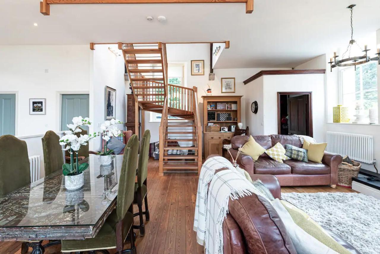 Converted Chapel, Stunning Sea & Mountain Views! Penmaenmawr Zewnętrze zdjęcie
