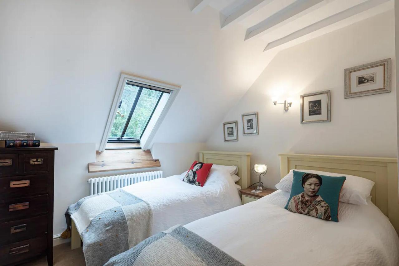 Converted Chapel, Stunning Sea & Mountain Views! Penmaenmawr Zewnętrze zdjęcie